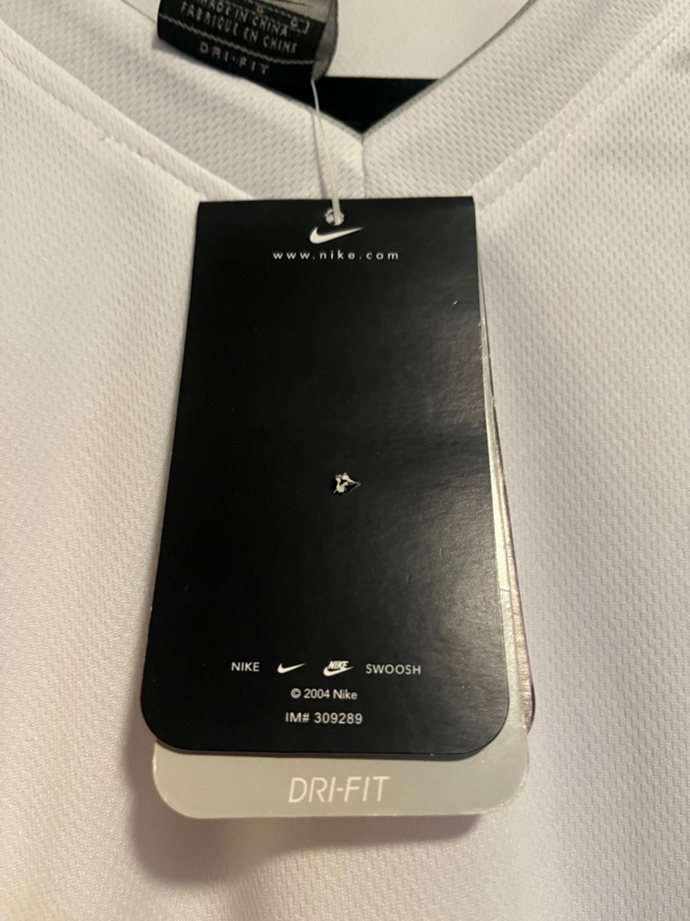 Nike White Short-Sleeve Athletic V-Neck Shirt with Gray Panels. Size XXXXL - Picture 3 of 8